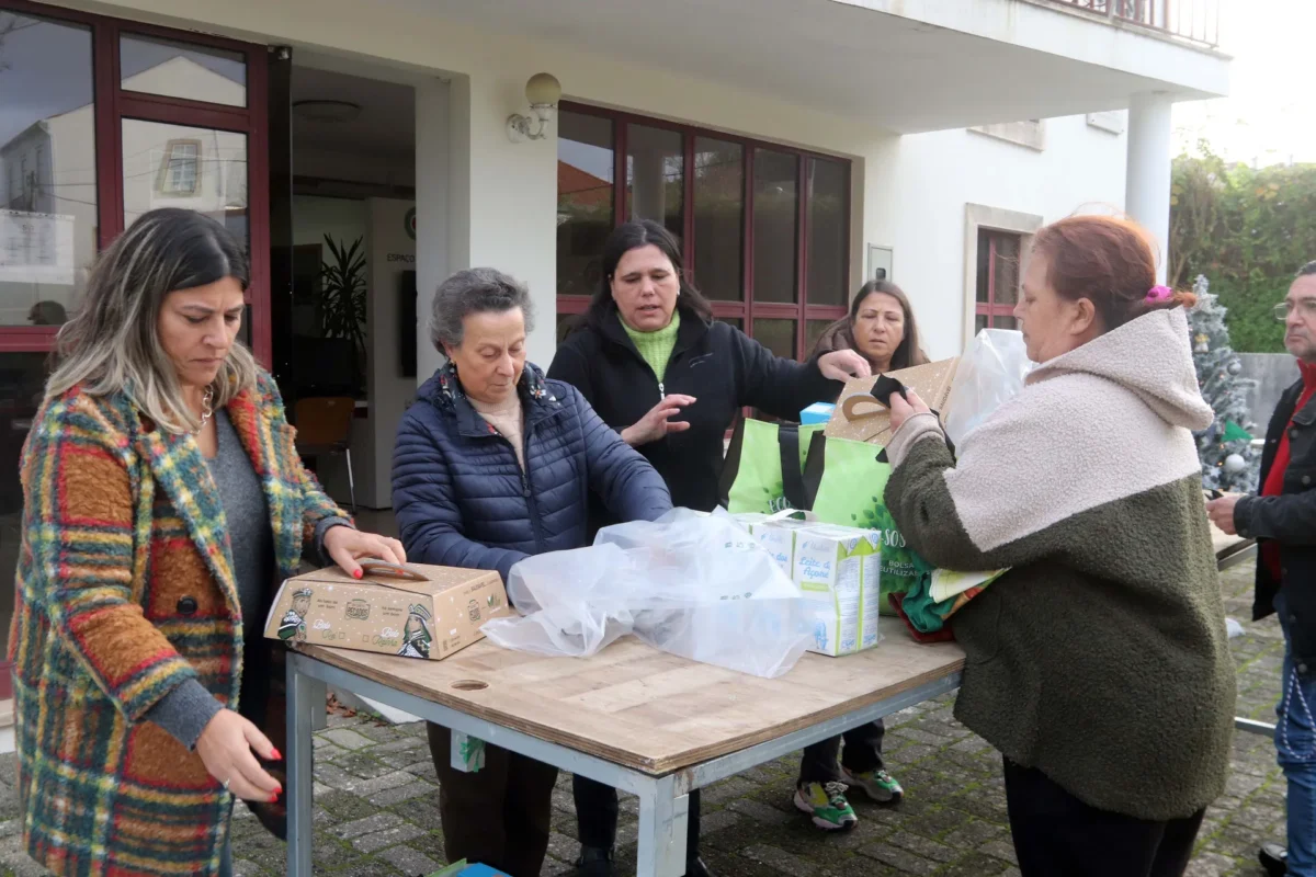 Abertura Entrega De Cabaz De Natal Em S Martinho Do Bispo 1